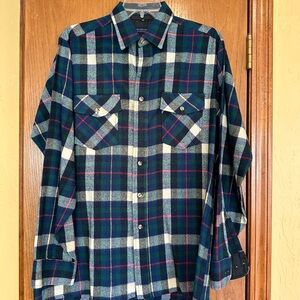 Van Heusen Winterweights Men's Long Sleeve Button Up Size Medium 100%
Acrylic